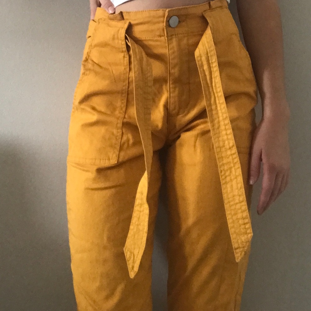 💛MUSTARD CARGO PANTS💛 NICE QUALITY